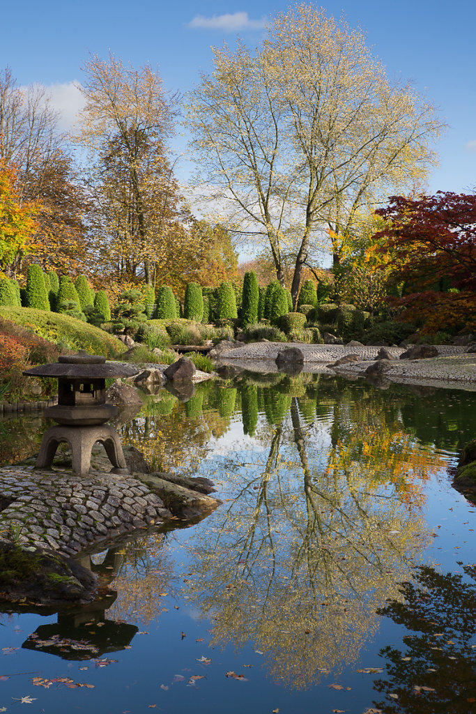 Japanischer Garten im Herbst